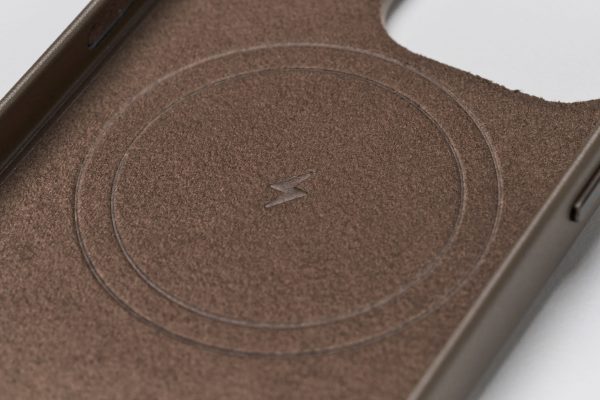 Elago iPhone 15 Pro Max Vegan Deri Magsafe Kılıf - Görsel 4