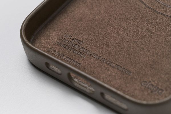 Elago iPhone 15 Pro Max Vegan Deri Magsafe Kılıf - Görsel 5