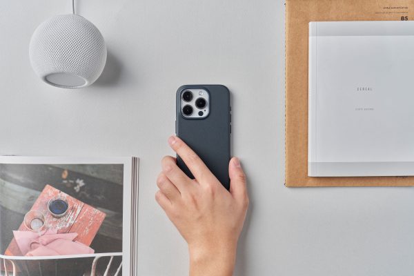 Elago Apple iPhone 15 Pro Vegan Deri Magsafe Kılıf - Görsel 7