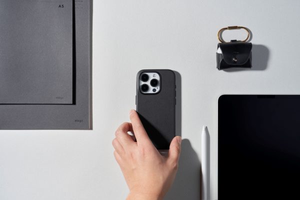 Elago iPhone 15 Pro Max Vegan Deri Magsafe Kılıf - Görsel 7